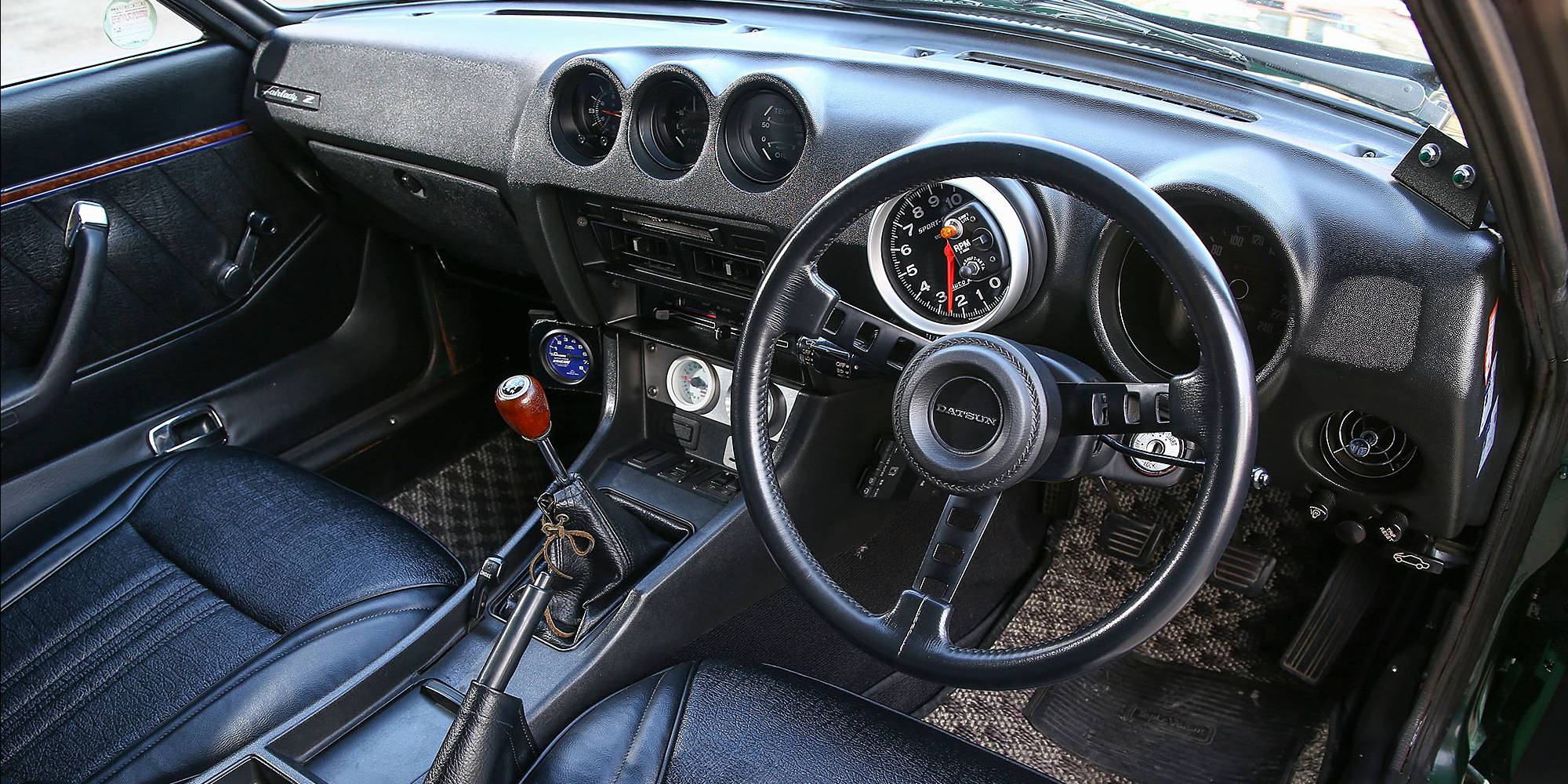 フェアレディZ 30 ステアリング 1974年式 日産 フェアレディ Z (S30)|ビンゴスポーツ/希少車、 絶版車