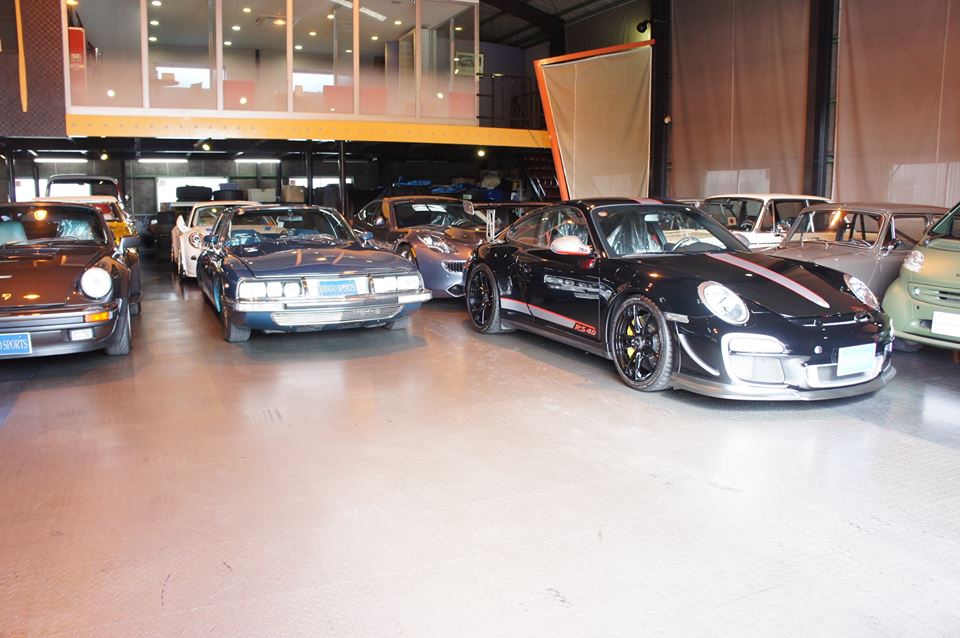 名古屋本社ショールームにて|ビンゴスポーツ/希少車、 絶版車、高級車