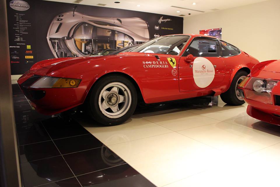 フェラーリ・デイトナ - 365 GTB/4|ビンゴスポーツ/希少車