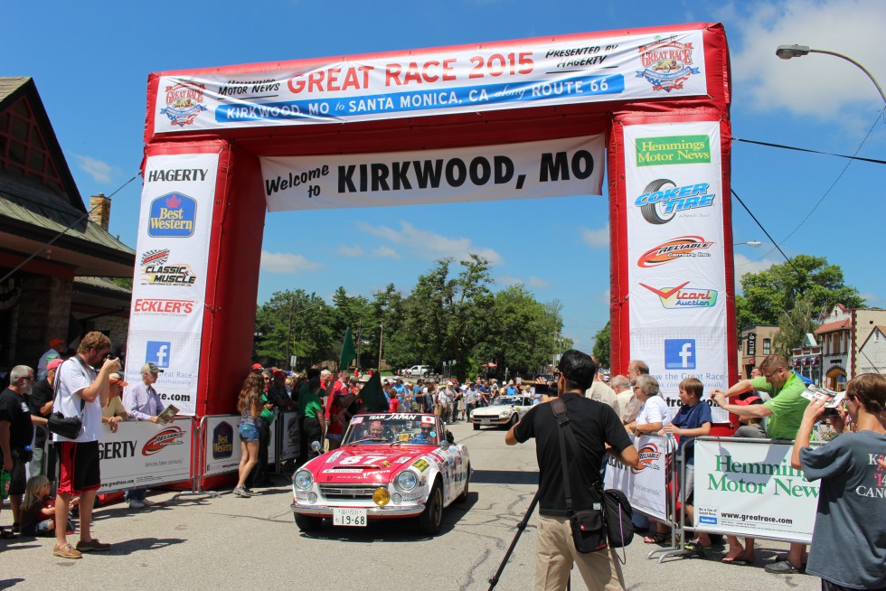 グレートレース開幕、初日終了(ミズーリ州カークウッド～同州スプリングフィールド)ビンゴスポーツ/希少車、 絶版車、高級車の販売・買取。