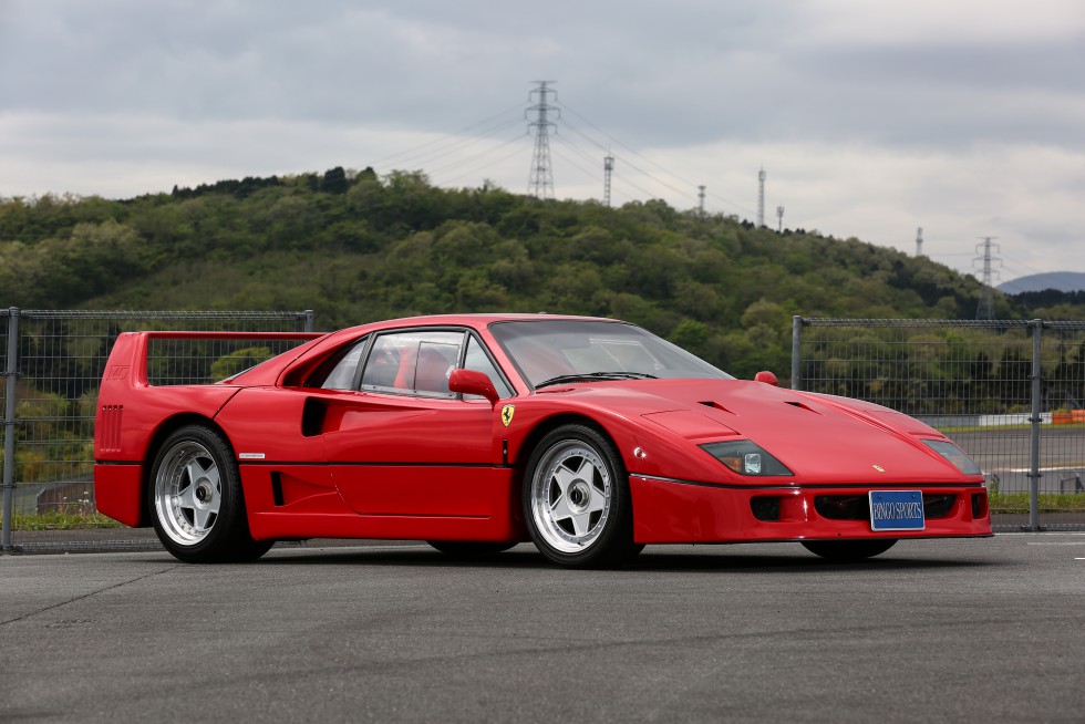 奇跡の1台 1989年式 フェラーリ F40ライトウェイト【入庫情報】|ビンゴスポーツ/希少車、 絶版車、高級車の販売・買取。